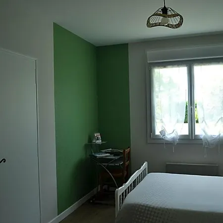Bed & Breakfast D'hotes La En Bois 3*